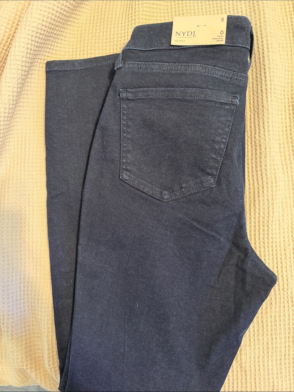 NYDJ AMI Skinny Jeans liftxtuck technology